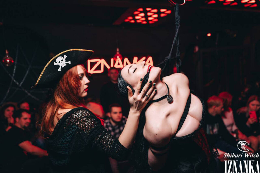 Pirate party - Anna and model Natya